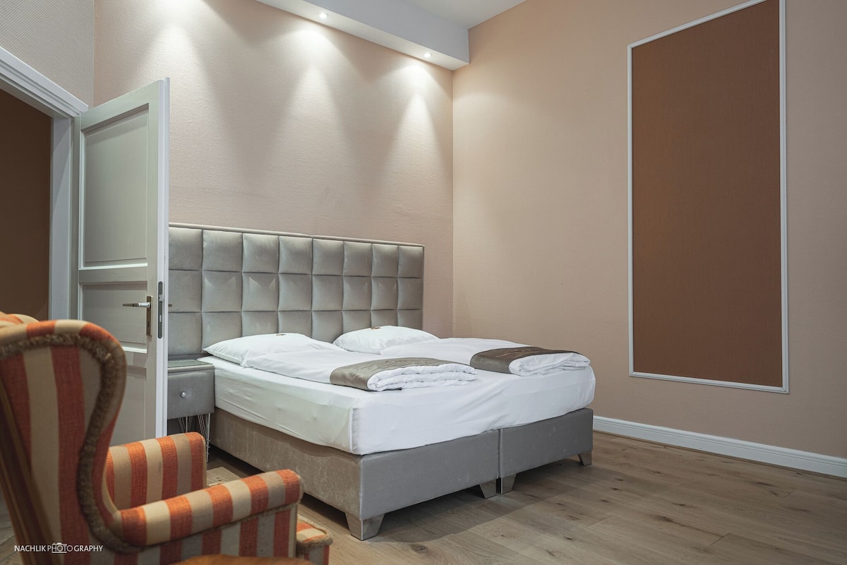 Comfort Double Room | Soundproofing, iron/ironing board (on request), WiFi (free)