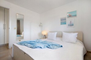 2 bedrooms, free WiFi, bed sheets, wheelchair access