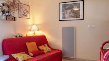 TV, DVD player, stereo