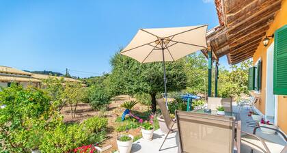 Holiday Home "Edem Garden" with Mountain View & Wi-Fi