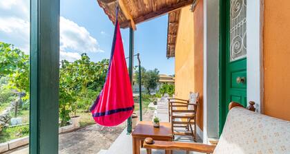 Holiday Home "Edem Garden" with Mountain View & Wi-Fi