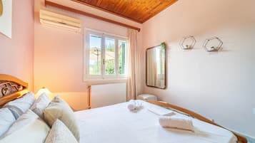 2 slaapkamers, een strijkplank/strijkijzer, gratis wifi, beddengoed