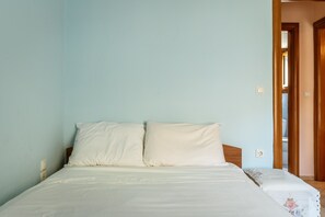 2 chambres, fer et planche à repasser, Wi-Fi gratuit, draps fournis
