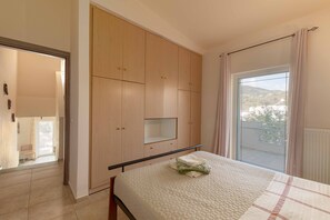 3 chambres, fer et planche Ă repasser, Wi-Fi gratuit, draps fournis