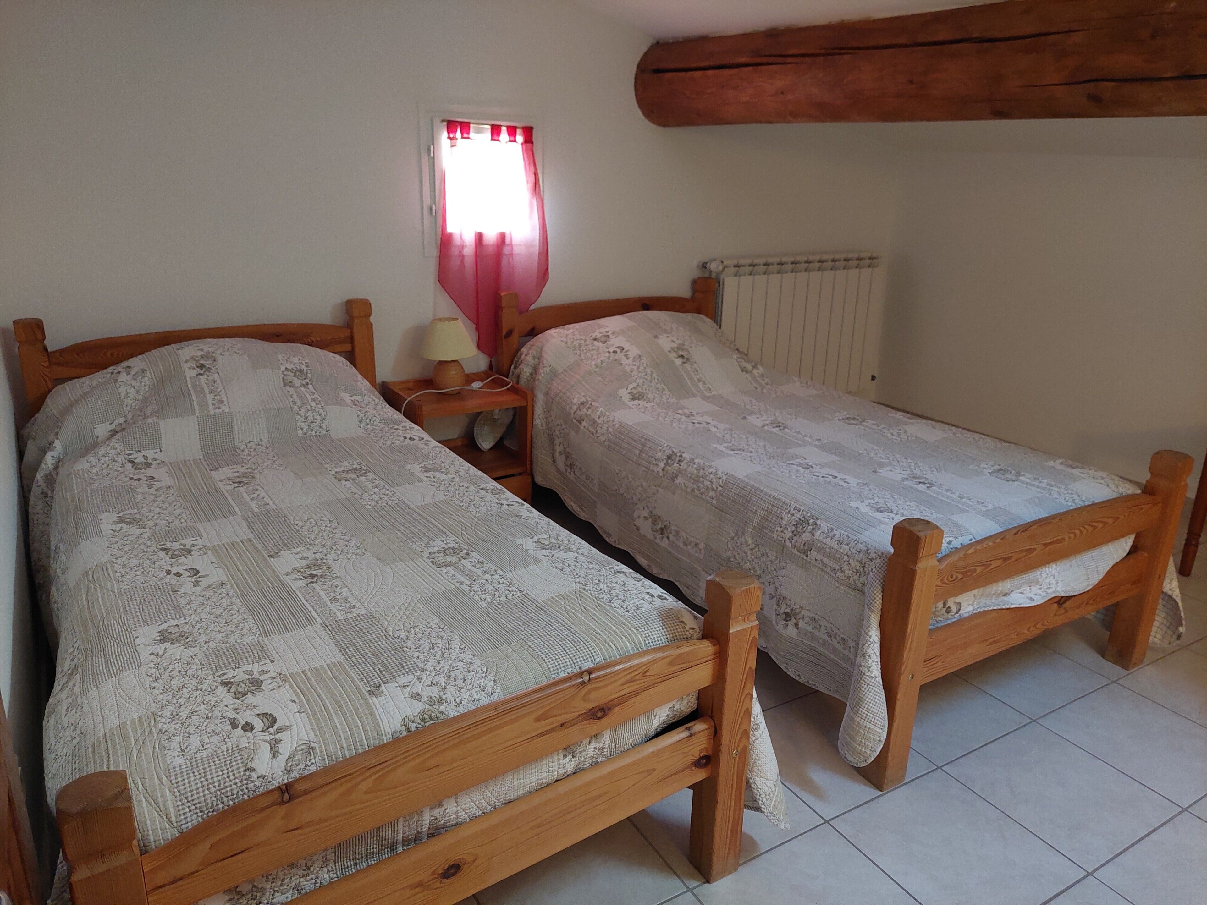 3 間睡房、熨斗/熨衫板、免費 Wi-Fi、床單