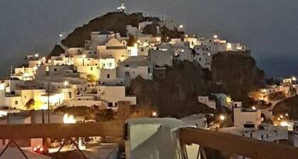 Milona s House in Chora Serifos