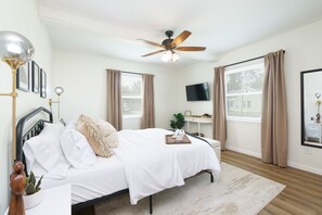 4 bedrooms, iron/ironing board, travel cot, free WiFi
