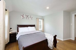 3 bedrooms, iron/ironing board, travel cot, free WiFi