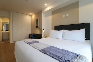 1 chambre, fer et planche Ă repasser, Wi-Fi, draps fournis