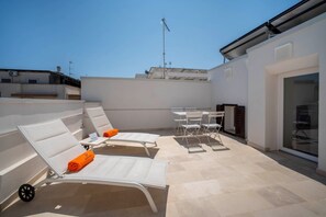 Outdoor dining - WePuglia - Dimora Rirì (Polignano a Mare)