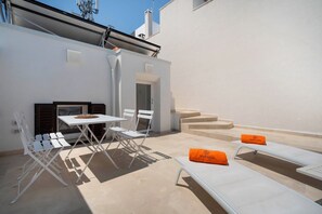 Outdoor dining - WePuglia - Dimora Rirì (Polignano a Mare)