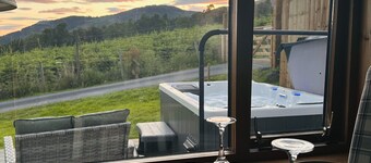 Cosy Woodland Lodge close to Pitlochry