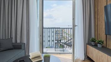 Apartment, 1 Bedroom, Balcony | 1 bedroom, desk, bed sheets