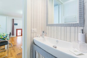 Bathroom - Palazzo San Rocco by Wonderful Italy (Bari)