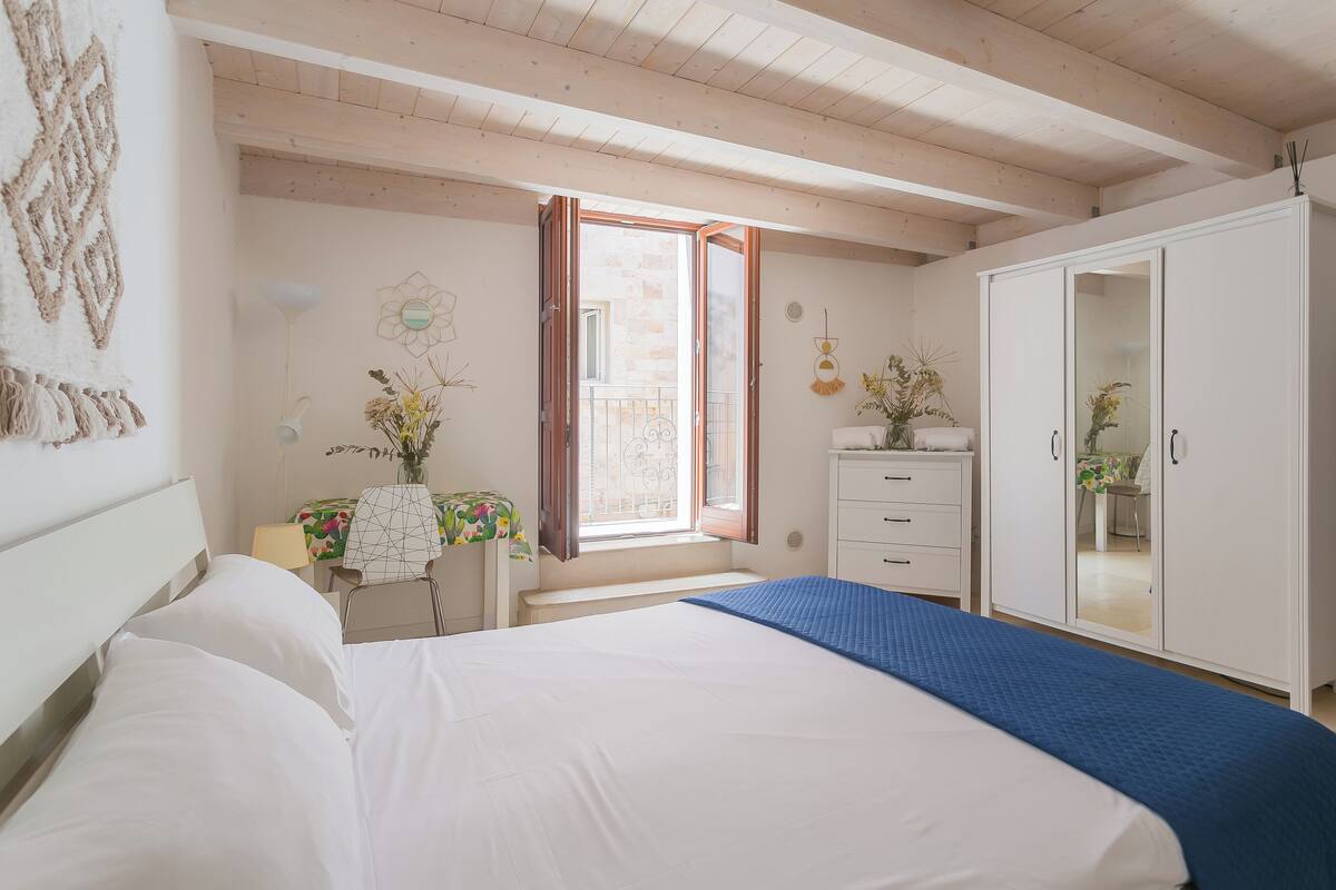 Business-Stadtwohnung | 1 Schlafzimmer, kostenloses WLAN