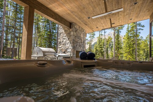 Lone Peak Views | Ski Access | Hot Tub
