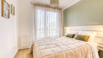 1 chambre, fer et planche Ă  repasser, accĂšs Internet, draps fournis