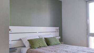 2 chambres, fer et planche Ă  repasser, Wi-Fi, draps fournis