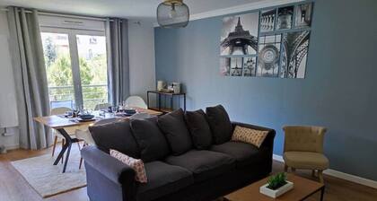 Beau 3 piĂšces tout confort Ă Evry et 35 min Paris