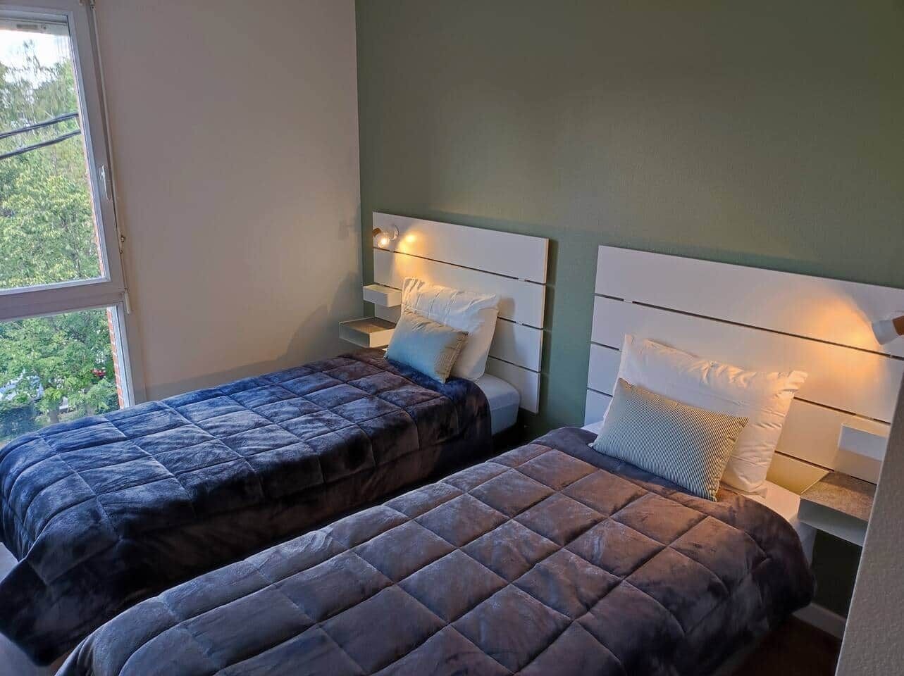 2 chambres, fer et planche à repasser, Wi-Fi, draps fournis