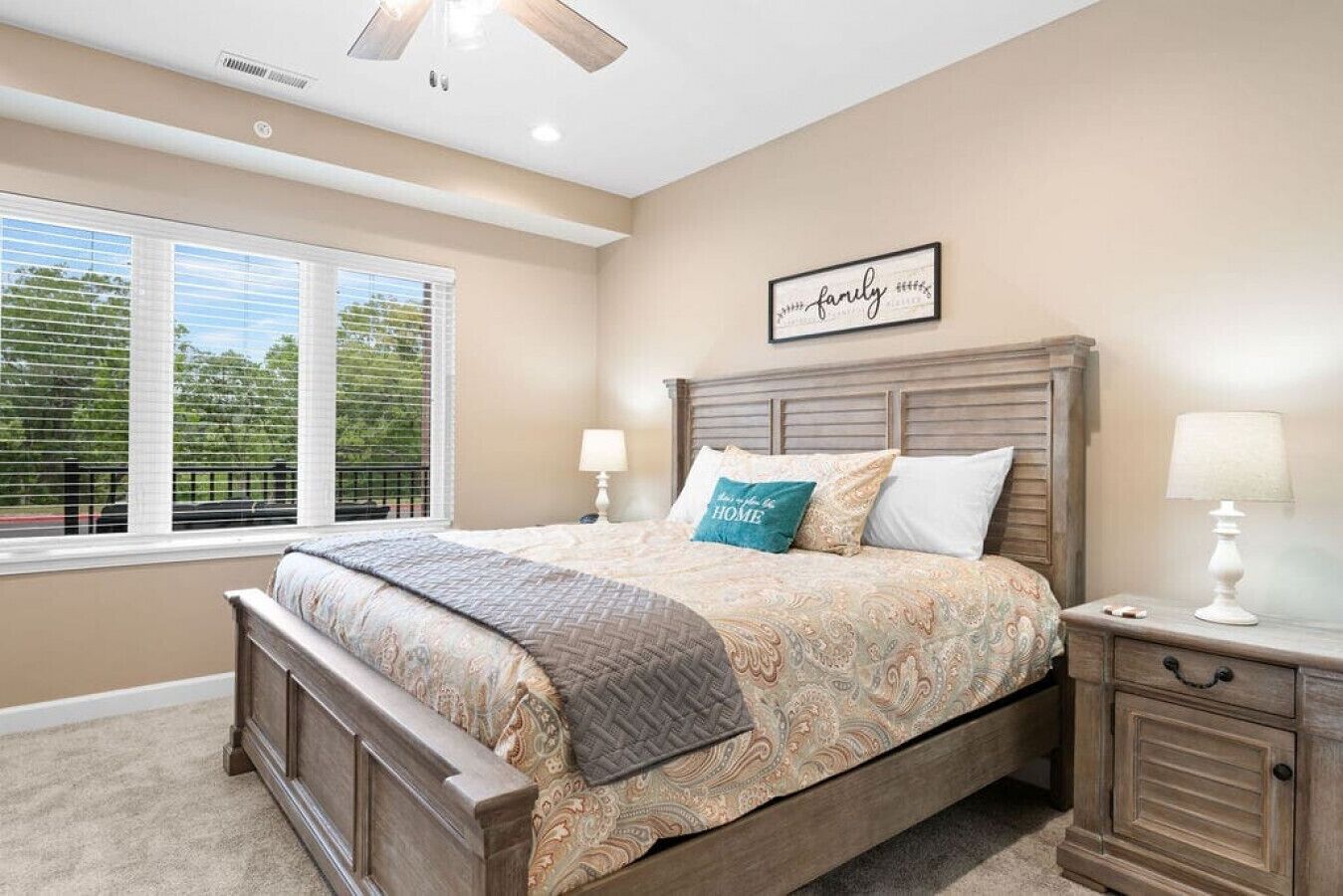 3 bedrooms, iron/ironing board, travel crib, free WiFi