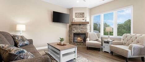 Smart TV, fireplace, offices
