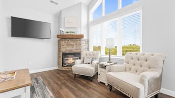 TV connectée, cheminée