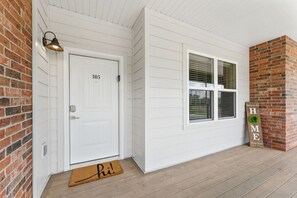 Interior - Spacious Loft Condo with Indoor/Outdoor Pool & Hot Tub | Free Branson Attraction Tickets! (Branson)