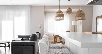 Grand House in the Heart of Puerto - Modern, Renovated, Near Beach, 3 Terraces, WIFI