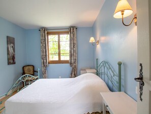 4 soverom, reiseseng for barn og wi-fi (inkludert)