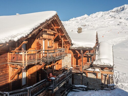 Ski-in-Ski-out Chalet mit Jacuzzi und Sauna