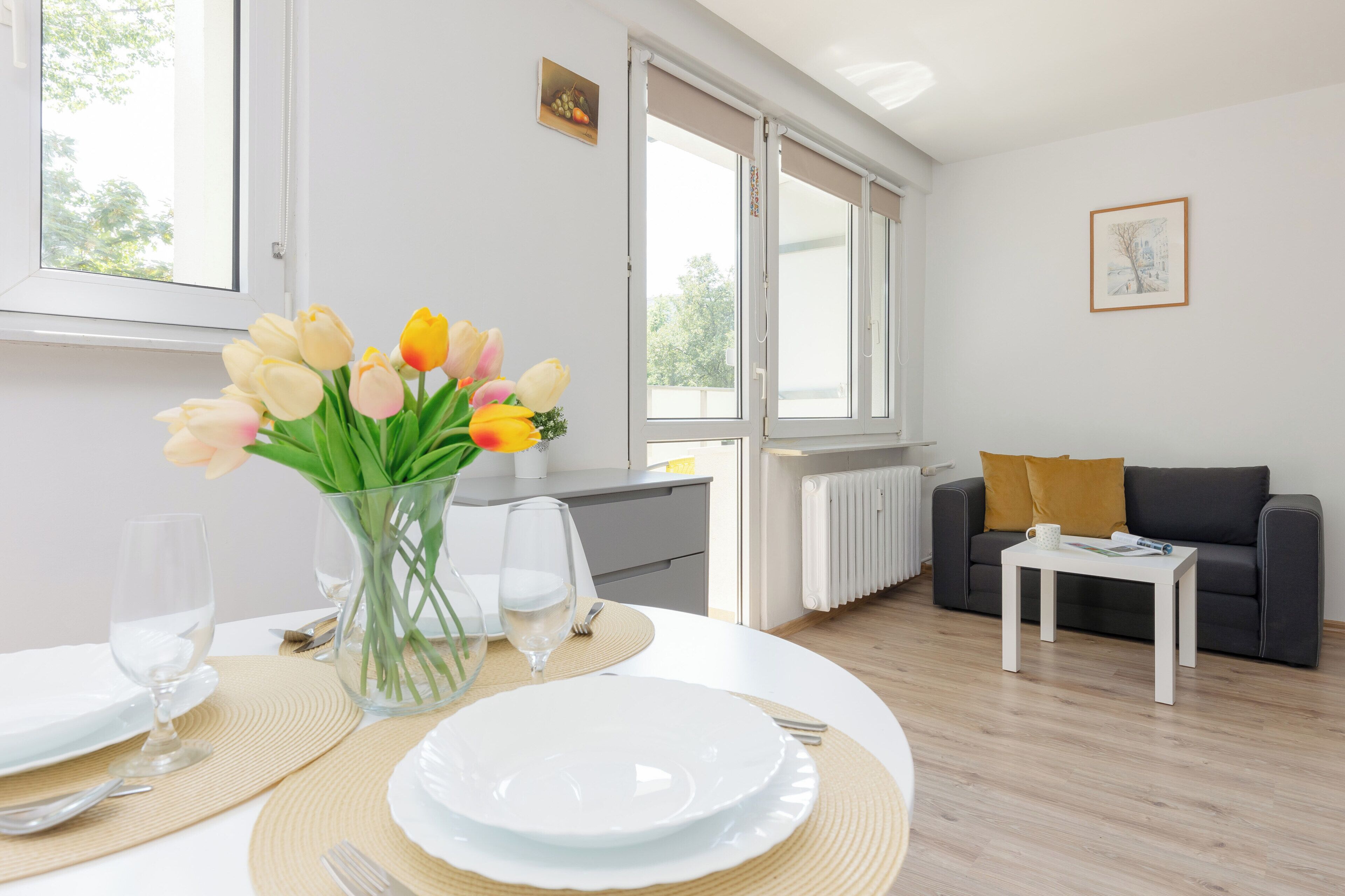 Studio, Balcony | Bed sheets