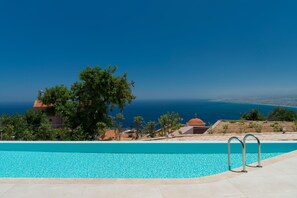 Villa, accessible aux personnes à mobilité réduite | 8 chambres, chambres insonorisées