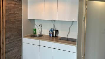 Premium Apartment, 1 Queen Bed with Sofa bed, Non Smoking