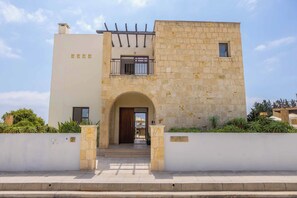 Villa (3 Bedrooms) | Exterior