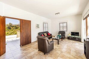 Villa (3 Bedrooms) | Interior - Villa Anthia (Pegeia)