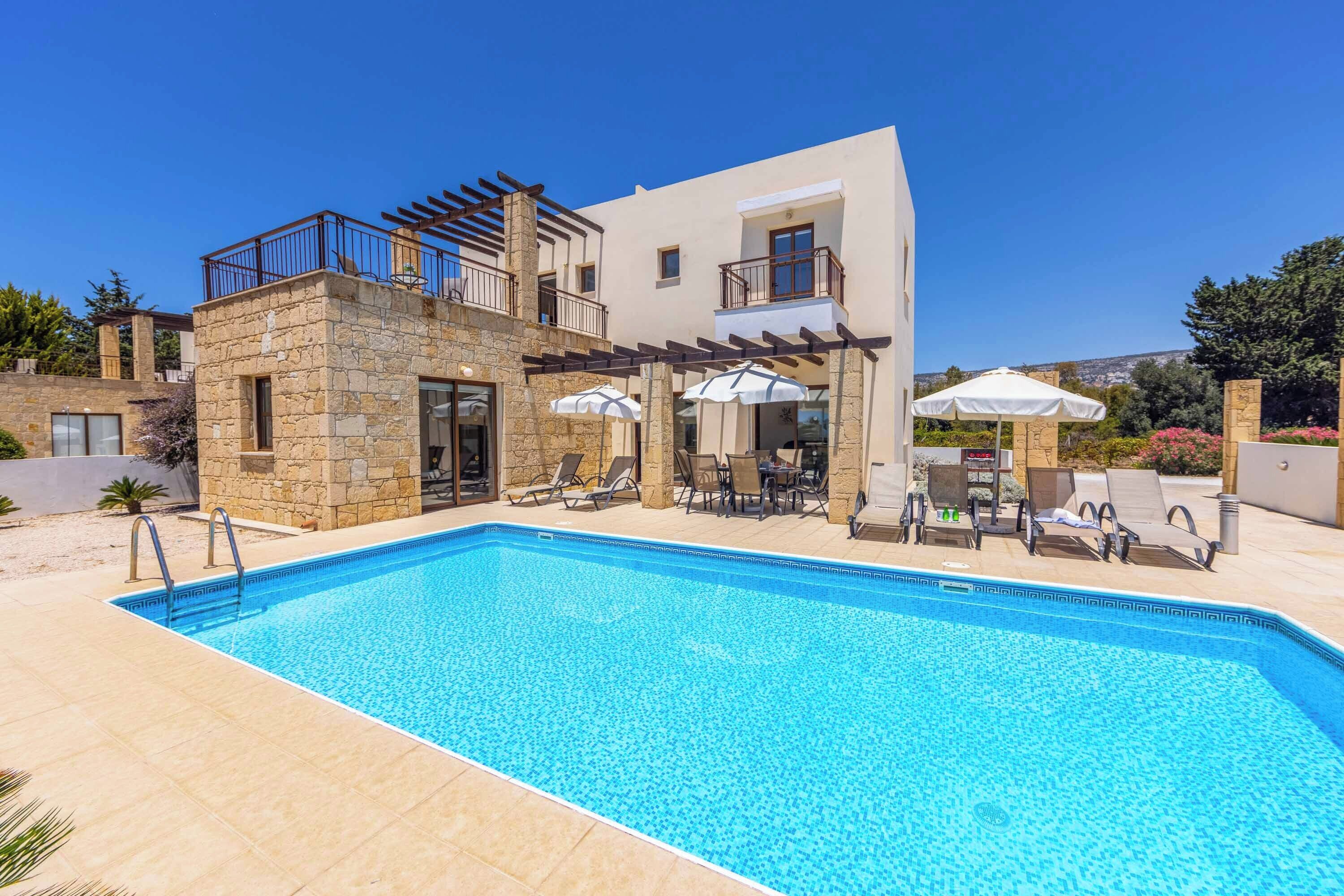 Villa (3 Bedrooms) | Fasade
