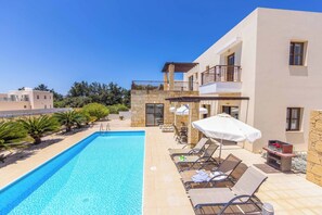 Villa (3 Bedrooms) | Exterior