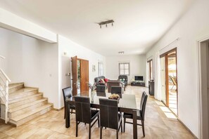Villa (3 Bedrooms) | Interior - Villa Anthia (Pegeia)