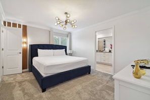 6 bedrooms, iron/ironing board, travel crib, WiFi