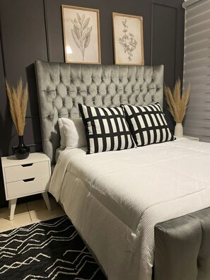 1 bedroom, desk, iron/ironing board, WiFi - Hidden Gem (Midrand)
