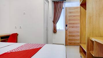 Kamar Double Deluks | Ruang kerja ramah laptop, Wi-Fi gratis, dan seprai linen