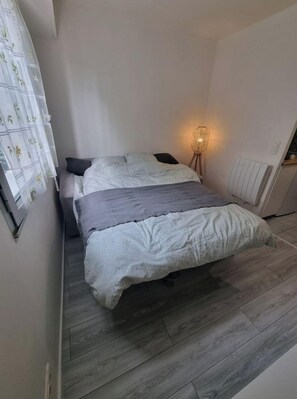 1 Schlafzimmer, WLAN, Bettwäsche