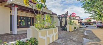 Capital O 90643 Suri Guest House Syariah