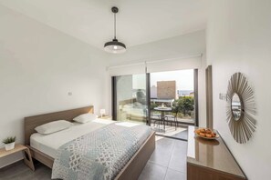 3 habitaciones y ropa de cama
