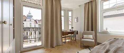 Superior Apartment | 3 bedrooms, desk, laptop workspace, iron/ironing board