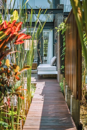 Exterior - Villa RIZR - Industrial 3BR villa (Canggu)