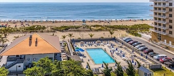 Sunrise Point-Non Group Rental, 4 Bedrooms, 3 Bathrooms, Sleeps 10