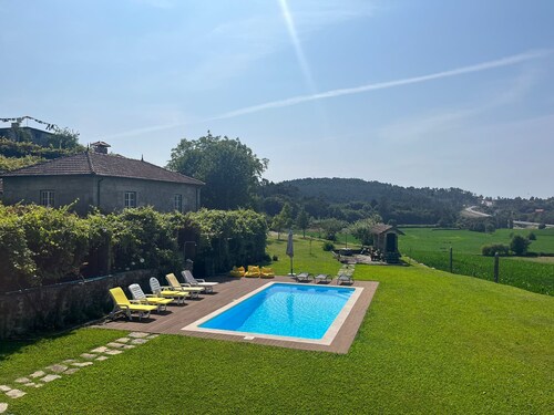 Casa de Campo Acolhedora com Piscina Privativa