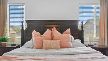 5 bedrooms, desk, iron/ironing board, travel crib